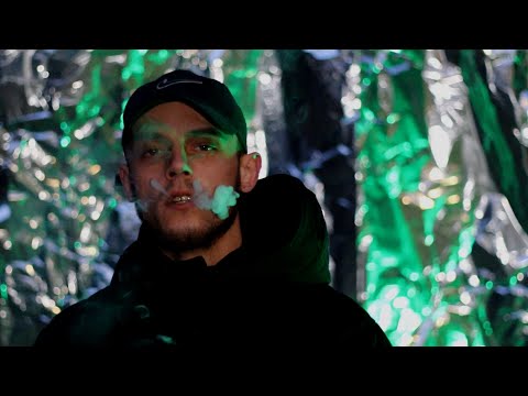 BLOEDHOND FT CHIVANZUID - 1 STAP