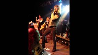 BLACK &#39;N BLUE - GET WISE TO THE RISE