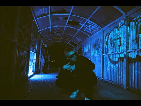 CUDEA - ТЯНЕТСЯ ВНИЗ В ПУСТОЙ ТЕМНОТЕ