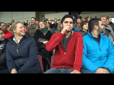 Vluchtelingen Koepel Haarlem verliezen voetbalwedstrijd