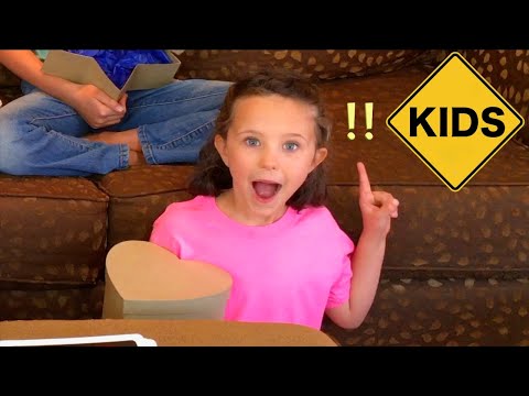 Family Unboxing Room! Learn English Words with Sign Post Kids! Crayons!