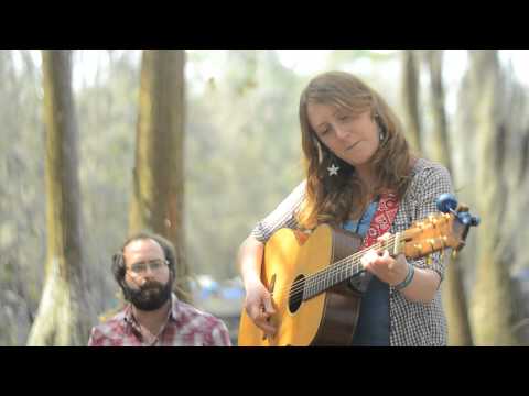 Amanda Platt & The Honeycutters 