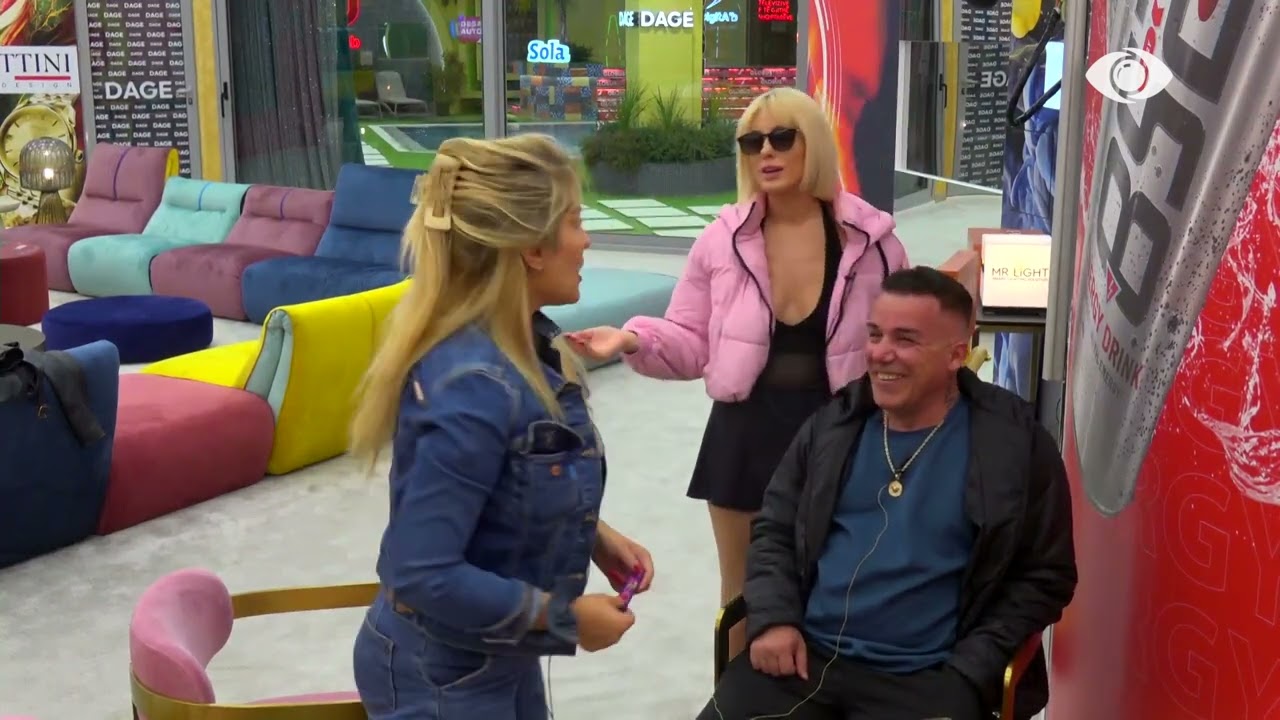 Albi pacienti i doktoreshë Ilnisës dhe Deas: Dëgjon shumë nga njëri vesh, por nga tjetri…