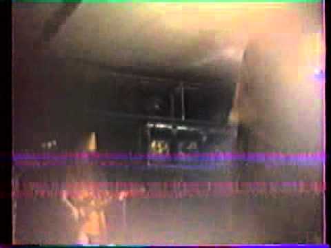 Les Canaris Explosés Live  Chadrac 1988 (extrait)