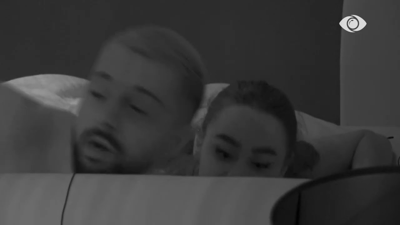 “Nuk mbaj përgjegjësi për fytyrën tënde”/ Egli diskuton me Gjestin