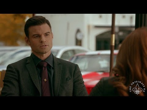 The Originals 5x12 Elijah tells Hope about her fathers childhood