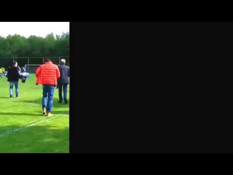 Het laatste fluitsignaal bij Barneveld - vv AGOVV 0-1, vv AGOVV promoveert naar de derde klasse.