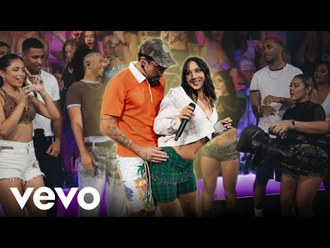 BAD BUNNY ft. RaiNao - PERFuMITO NUEVO (En Vivo) | Choliseo Puerto Rico