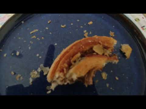 MongoTV_6083 - SPISER ET STYKKE WINERBRØD LØRDAG FORMIDDAG