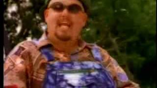 Cledus T. Judd - (She&#39;s Got a Butt) Bigger Than The Beatles ( Official Music Video )