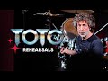 Simon Phillips’ hilarious recollection of Toto rehearsals for tour! 😂