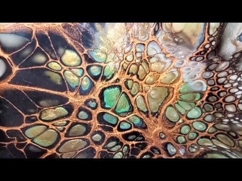 #127 - Malachite/Neutral #Bloom w/Copper Cell Activator | #Sheleeart #Colourarte #PuttinontheGlitz