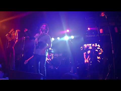 Çekirdek Kadro - Blurred Lines