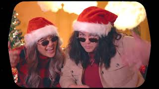 Kadr z teledysku Christmas in Paradise tekst piosenki Drea Rose & ysabelle