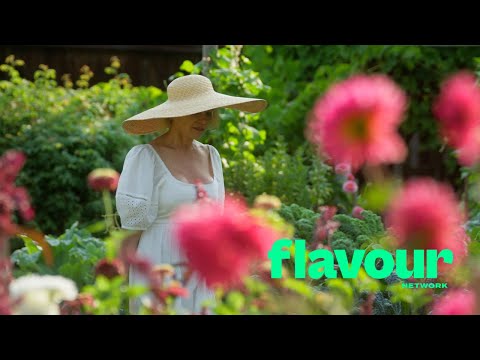 Pamela Anderson Shows Off Her Fruit and Vegetable Garden | Pamela's Cooking With Love