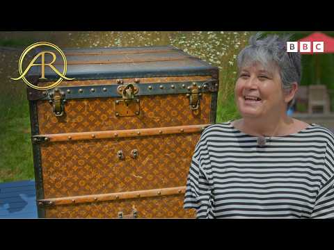 以為是舊箱子，結果竟是天價 LV 古董？！ (100-Year Old Louis Vuitton Trunk Worth A Shocking Amount! | Antiques Roadshow)
