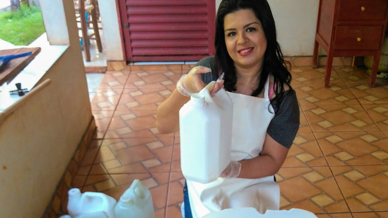Como fazer água sanitária caseira super potente e fácil de fazer