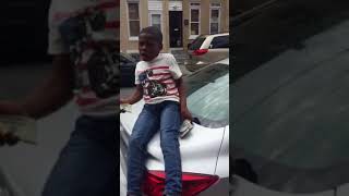 Bankroll Lik caught running thru the money on top of a car on 2800” #Neckup #Tmg #Cod