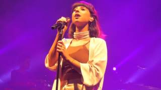 Foxes - Rise Up/ Body Talk (HD) - Roundhouse - 04.03.16