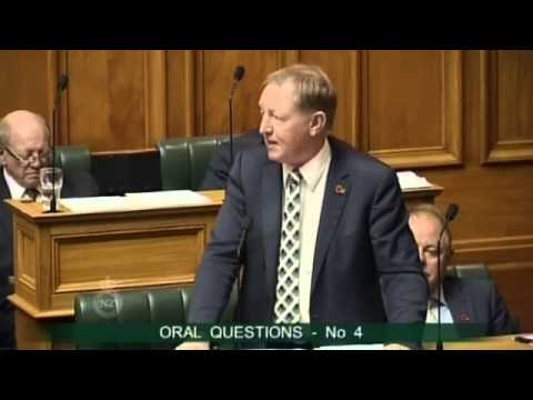 30.04.15 - Question 4: Phil Twyford to the Minister responsible for HNZC