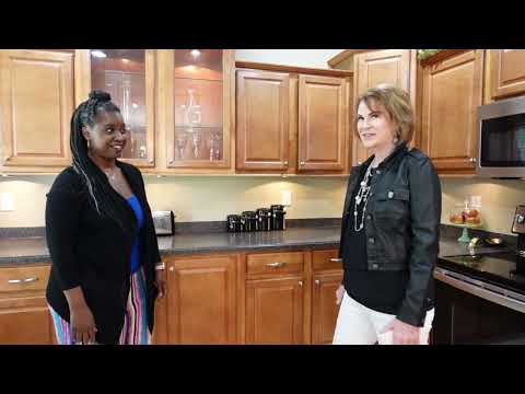 Beth Van Zee, Legacy Realty of Iowa