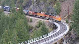 preview picture of video 'BNSF 7487 Quality Mixed Freight at Keddie Wye'