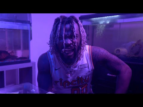 HUNCHO D. WHITE - "DRIPPING NOT SLIPPING" @KOSMODIDIT