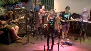 Download lagu EVELYN FEROZA & FRIENDS - COVER OF TIADA LAGI ( MAYANGSARI) mp3