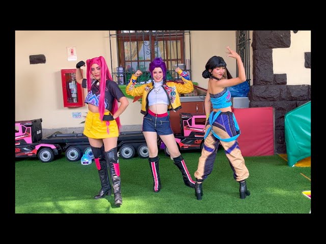 Vídeo relacionado con Camiseta Cumpleaños KPOP Personalizada Nombre y Edad con Topper Aniversario Pastel Regalo Fiesta Huntrix Sajaboys Niños Niñas Unisex Infantil sudadera (Cute)