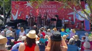 Pfister Sisters - "When I Take My Sugar to Tea"