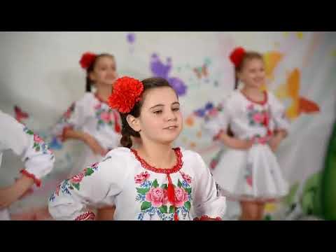 Ansamblul Spicușor cu dansul Etno școala de Arte s.Pelinia coregraf Burlacu Alexandra