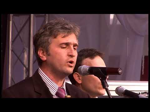 Ce frumos eşti Isus ▪ Grup Amos, colinde