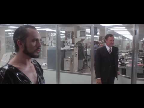 Superman 2 - Zod smashes Daily Planet