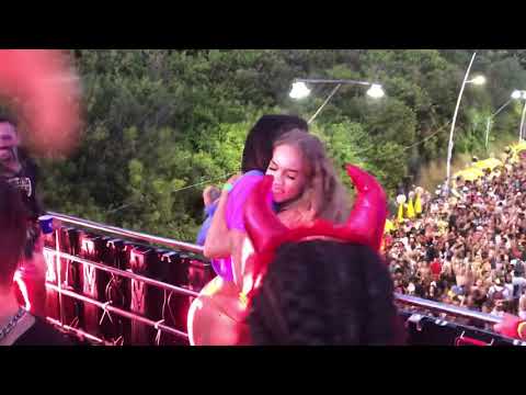 A Travestis feat Pabllo Vittar - Murro na Costela Ao Vivo no Carnaval de Salvador 2020