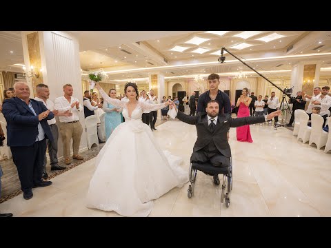 Hyrja e Çiftit më të Bukur të Sezonit në Dasëm | Rexhep & Jonida | Banda Osmani LIVE