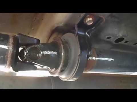 2007 Pontiac Torrent AWD Drive shaft ( Torque Tube ) U - Joint Replace Part 2