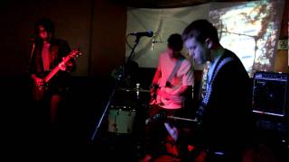 Cloud Nothings - Can&#39;t Stay Awake