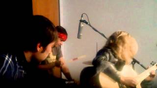 Ume -Too Big World (acoustic)