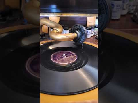 Son-of-a-Halfback - (vocal Park avenue boys) Eddie Paul and his Paramount Orchestra