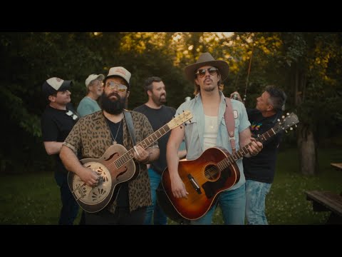 Everette - Picnic Table (Official Music Video)