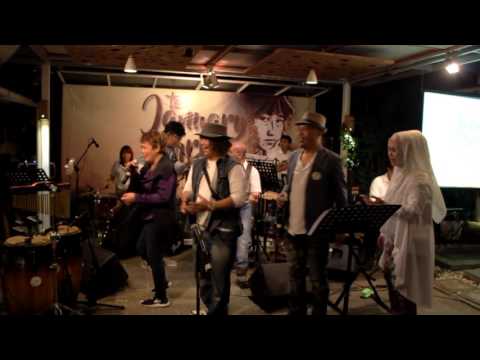 Titik Hamzah - Bento (Cover) | TO JANUARY CHRISTY WITH LOVE