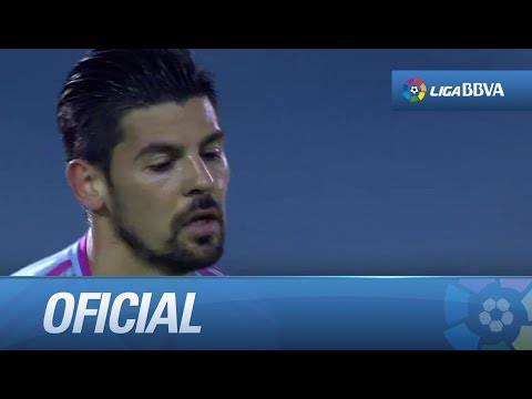 Chut de Nolito que atrapa Toño