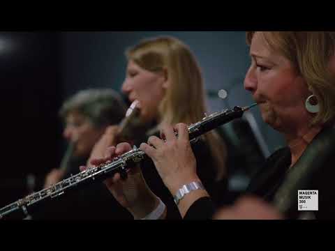 Beethoven X: The AI Project (live performance)