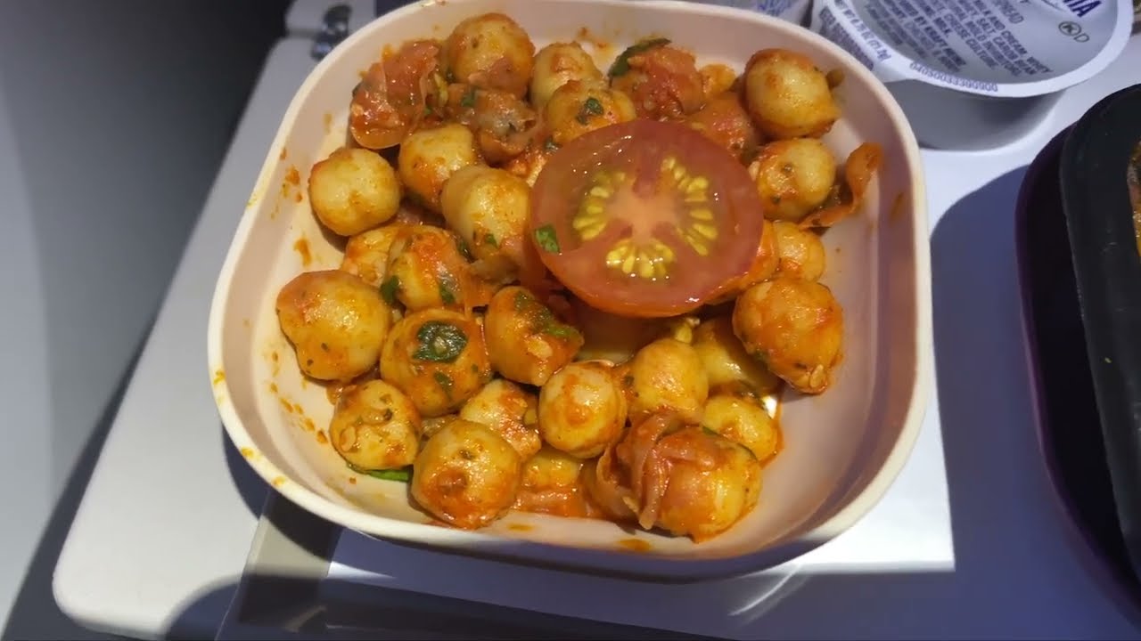 Royal Air Maroc The Casablanca Lounge