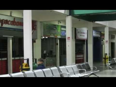 La terminal Bimodal de Santa Cruz amanece vacía y sin salidas a cuatro departamentos