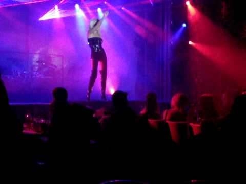 tzoulia alexandratou live sto caramela