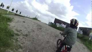 preview picture of video 'Taizo's at the BMX track in IJburg'