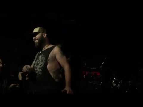 «Por la razon no la fuerza» • RAZA