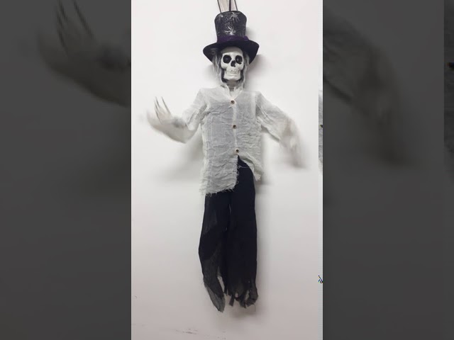 Vídeo relacionado con Tradineur - Pack de 4 calaveras para Halloween, plástico, cráneos, decoración de interior, carnaval, fiestas, celebraciones, 10 cm