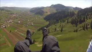 preview picture of video 'Paragliding, Ghimes, Romania 2013'